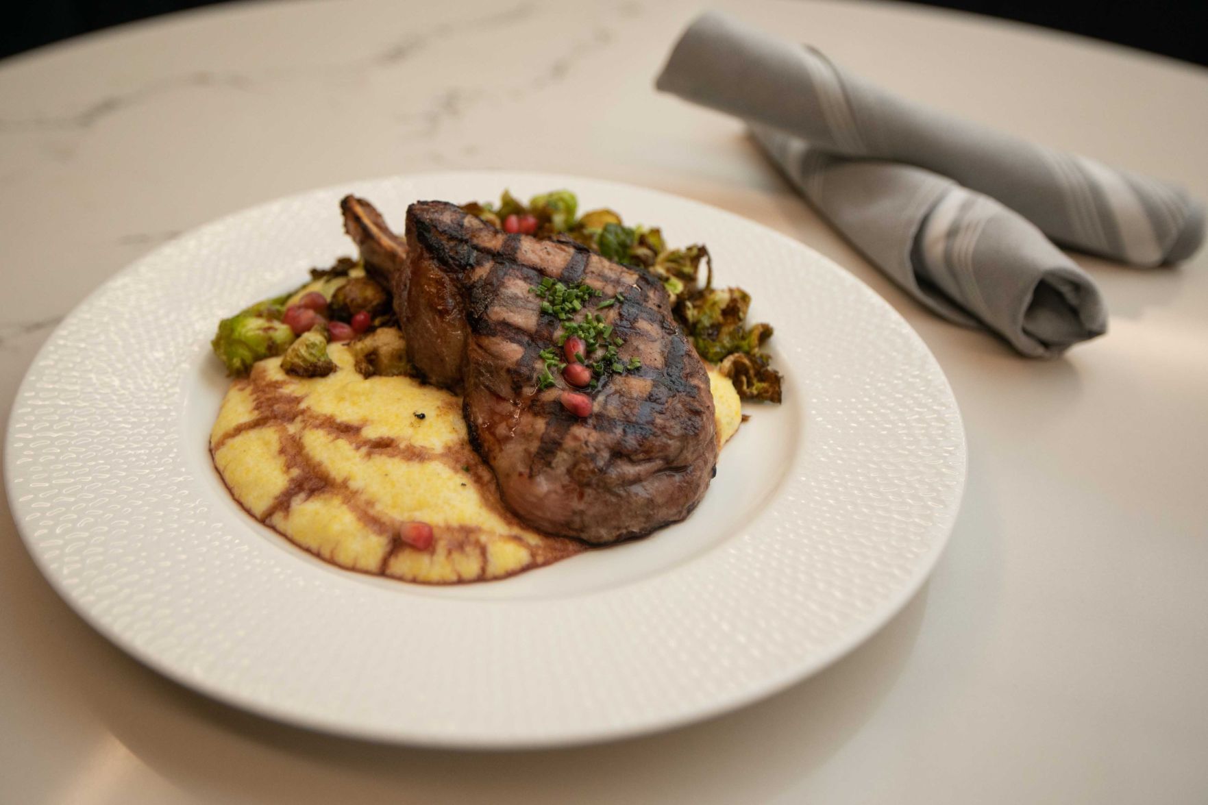 Cafe La Vie at Le Meridien Hotel
